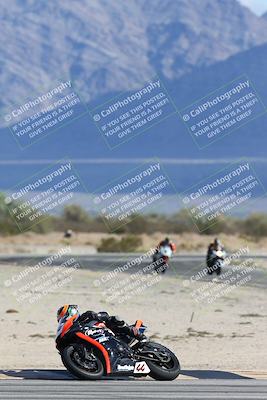 media/Nov-16-2025-Race Pace (Sun) [[8c5fa54630]]/Non Verified Riders (1st 20 Minutes)/4-Turn 16 (1116am)/